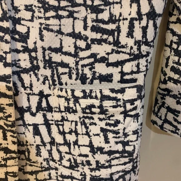 Chico’s Navy Blue/White Print Lined Jacket sz 2 - Picture 2 of 5